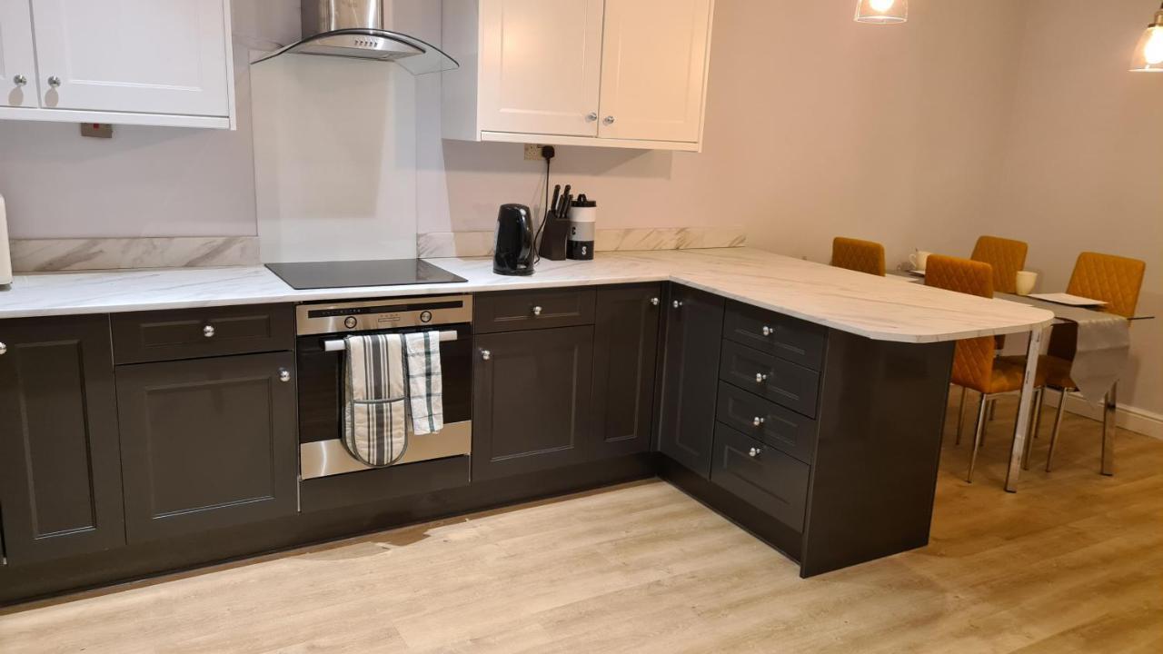Spacious 3 Bedroom House, 6 Beds In Spondon, Derby With Parking Exterior foto